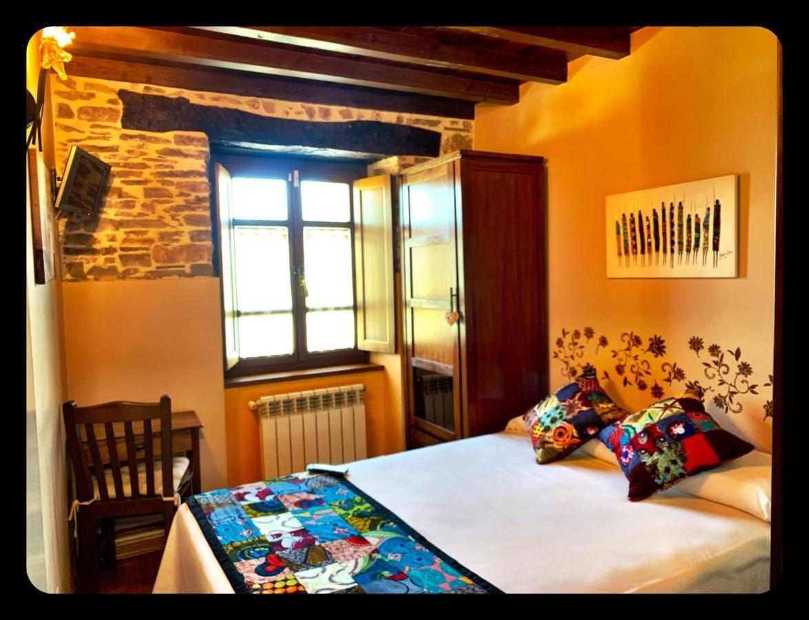Os Tres Teixos Guest House San Acisclo Екстериор снимка