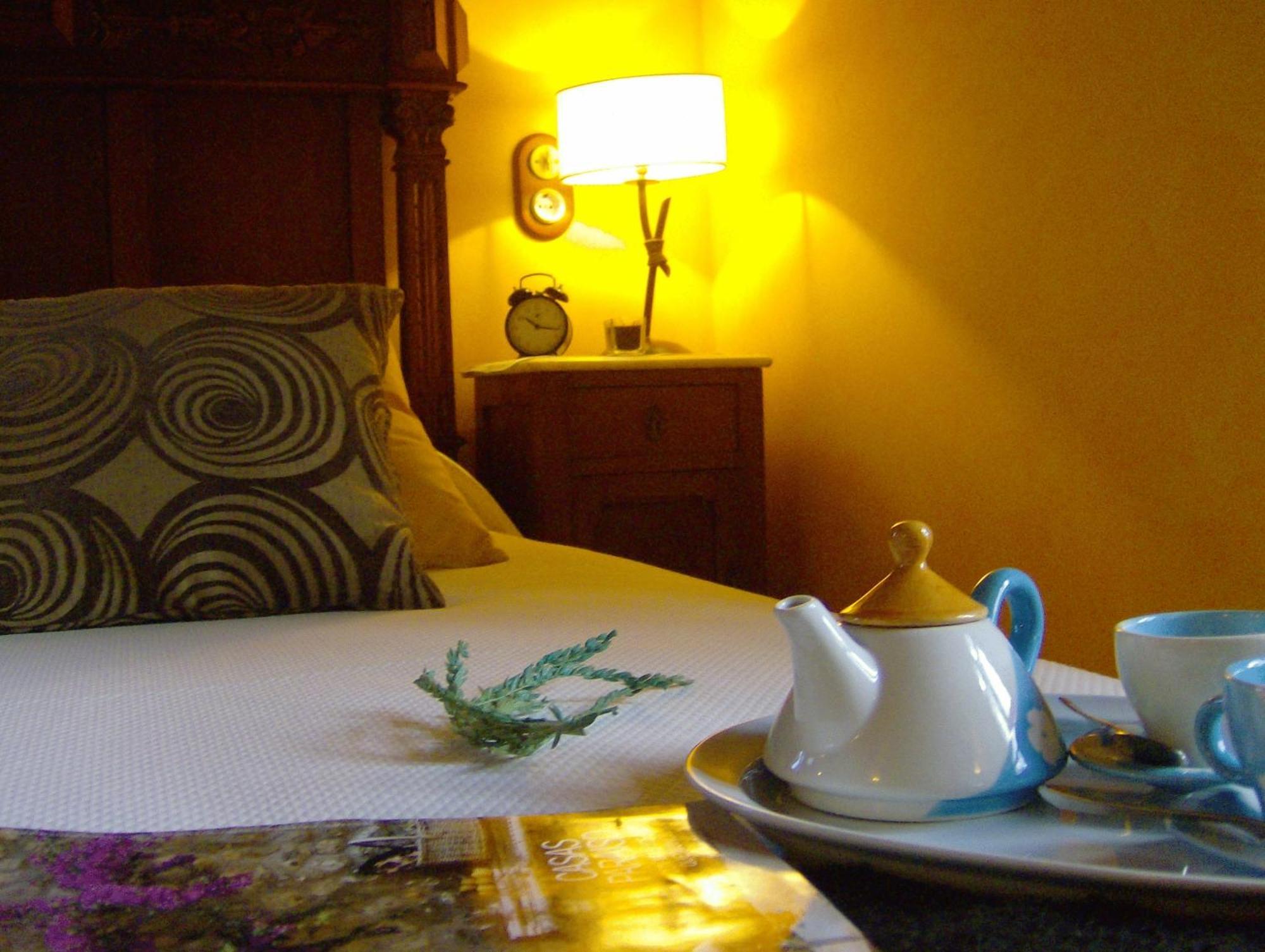 Os Tres Teixos Guest House San Acisclo Стая снимка