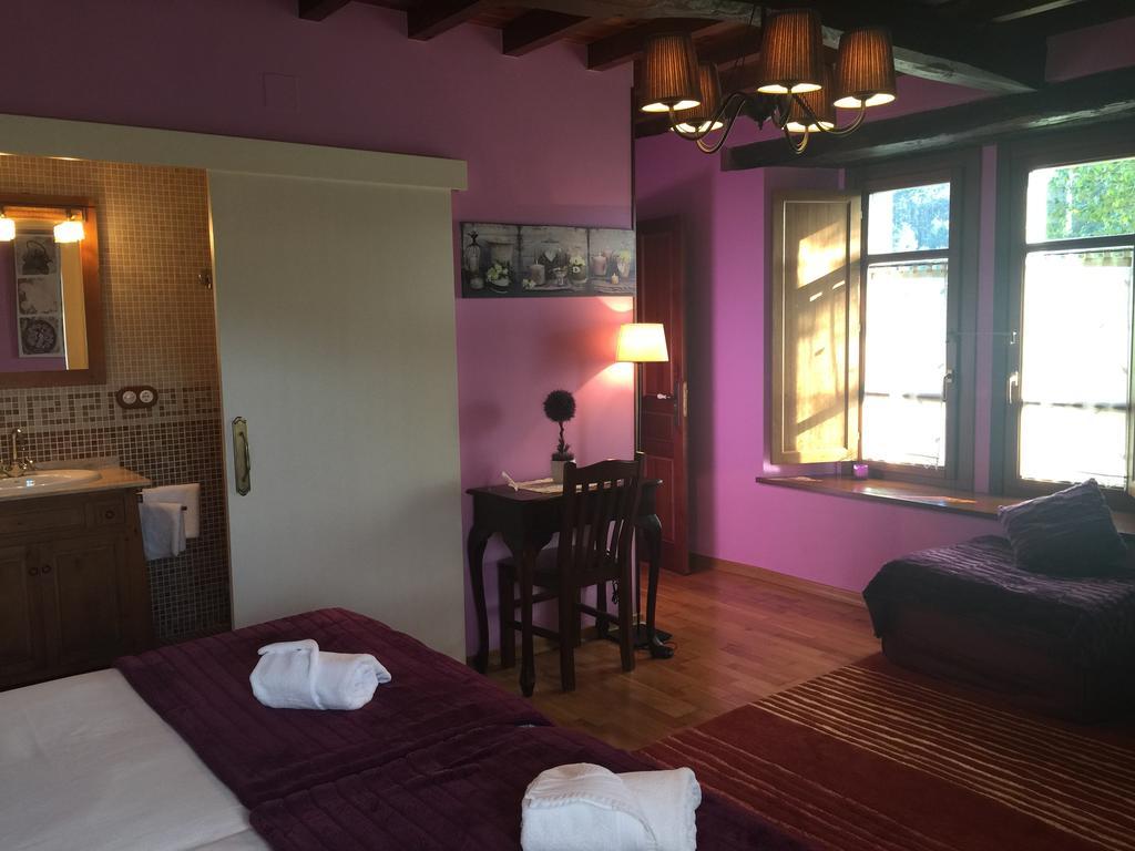 Os Tres Teixos Guest House San Acisclo Екстериор снимка