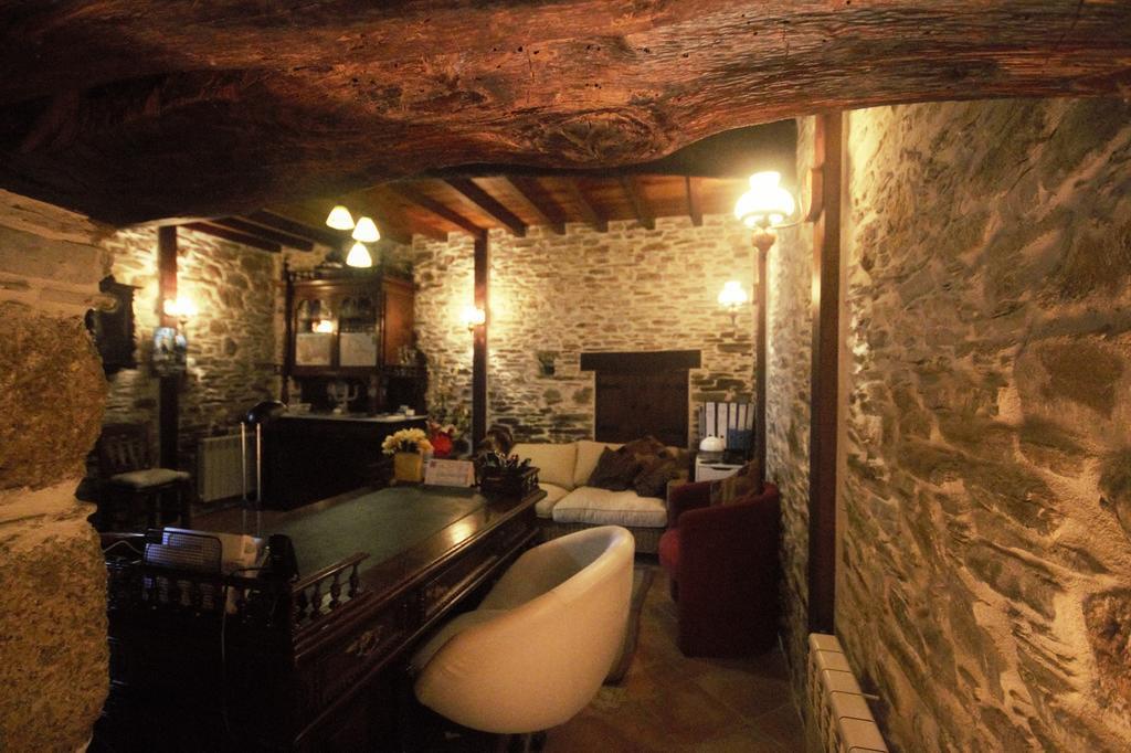 Os Tres Teixos Guest House San Acisclo Екстериор снимка
