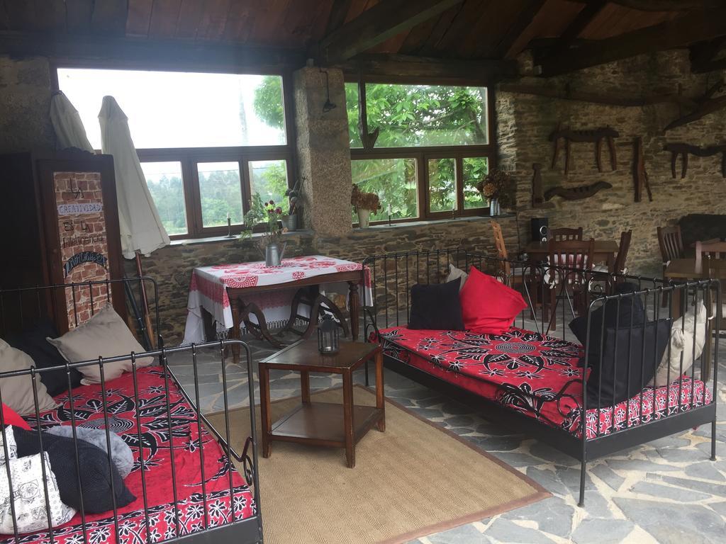 Os Tres Teixos Guest House San Acisclo Екстериор снимка