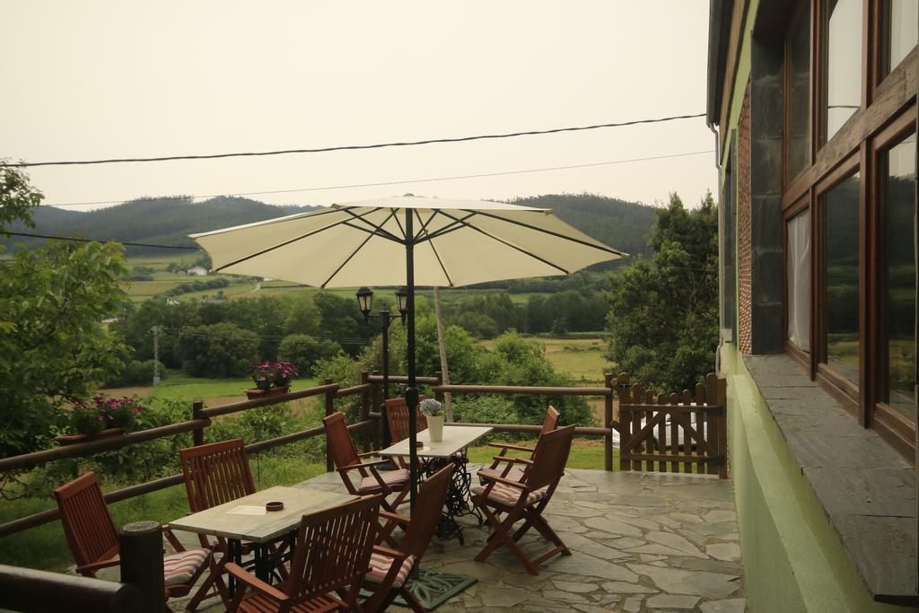 Os Tres Teixos Guest House San Acisclo Екстериор снимка