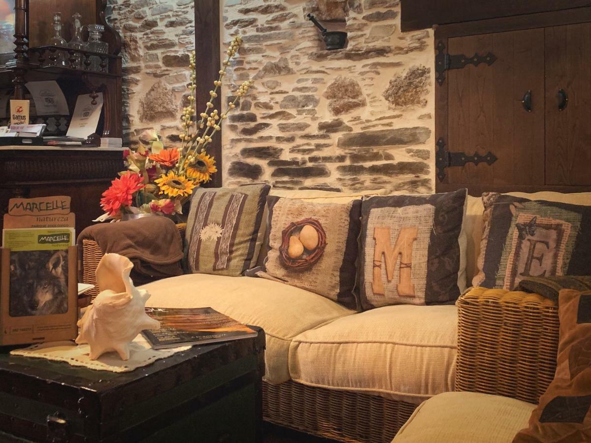 Os Tres Teixos Guest House San Acisclo Екстериор снимка