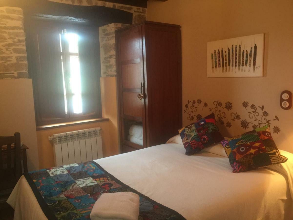 Os Tres Teixos Guest House San Acisclo Екстериор снимка